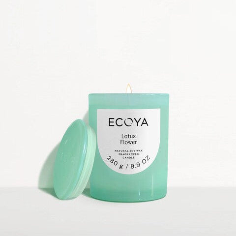 Ecoya Lotus Flower candle with lid on