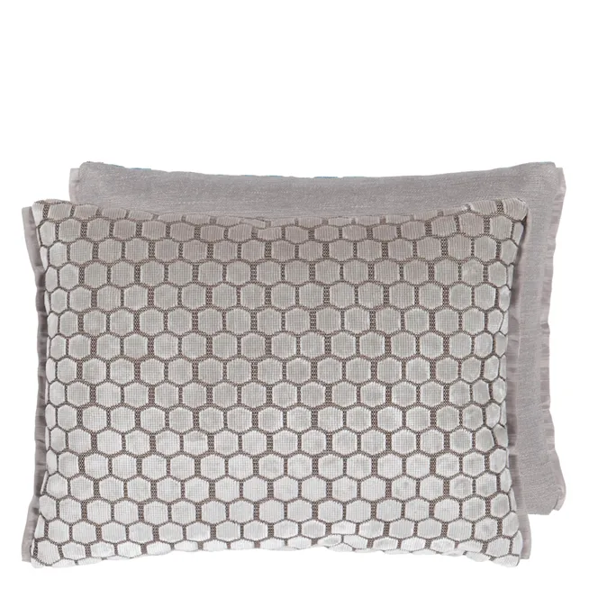 Jabot Velvet Decorative Pillow