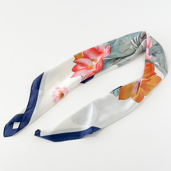 Lotus Square Cream  Scarf