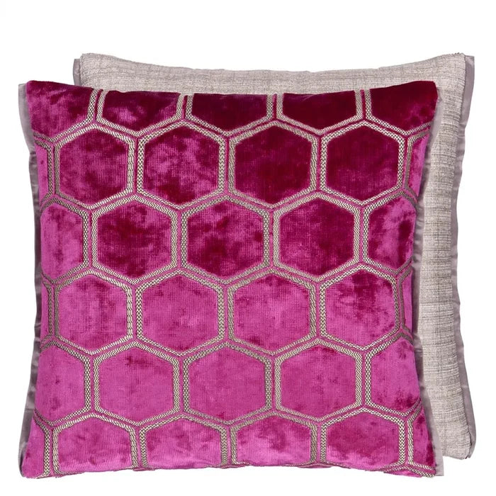 17 x 17 / Fuchsia