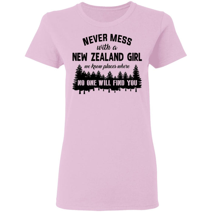 Never Mess With A New Zealand Girl T-Shirt - T-shirt Teezalo