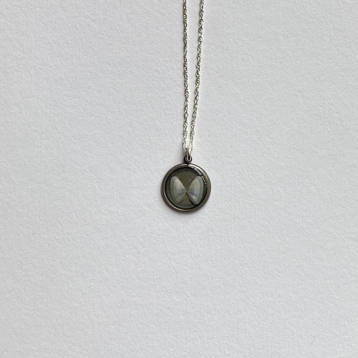 Lavender Coquina with Plain Edge on 16” Chain