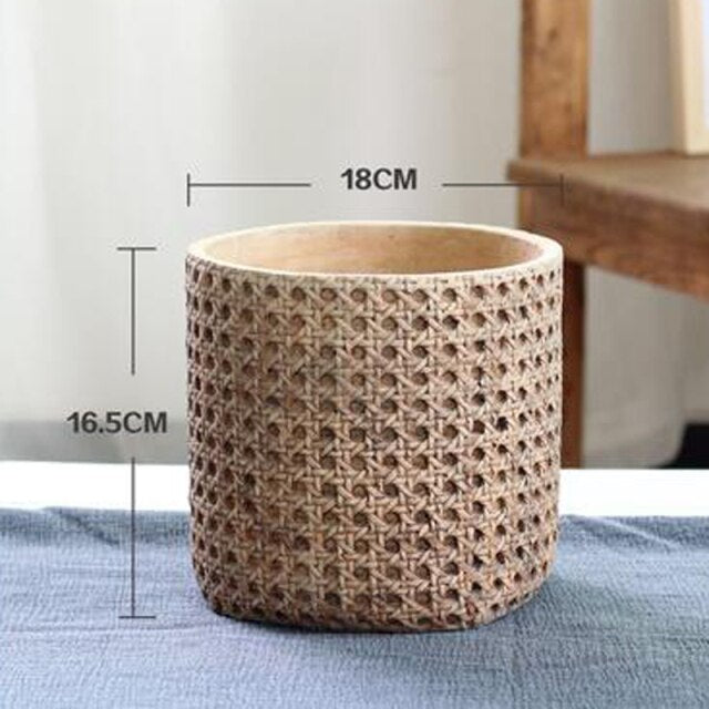 18x16.5 cm.