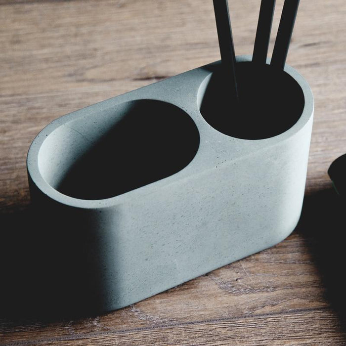 "Twirl" pen holder mold - madmolds -